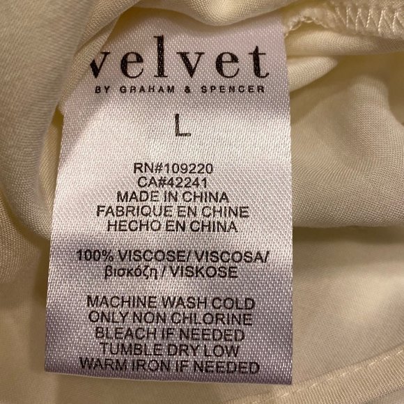 Belia Sleeveless Blouse - Picture 4 of 4